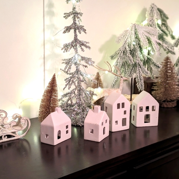 Set of four ceramic houses - Picture 2 of 2